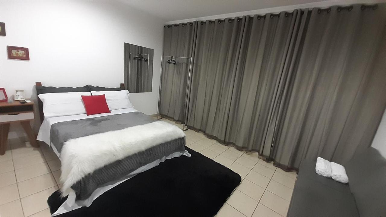 Apartment Climatizada, Ao Lado Da Praca Principal *