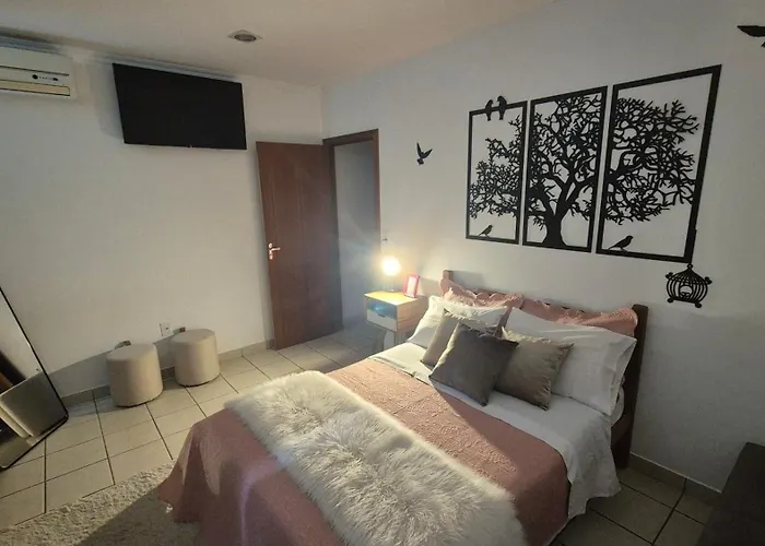 Suite Climatizada, Ao Lado Da Praca Principal